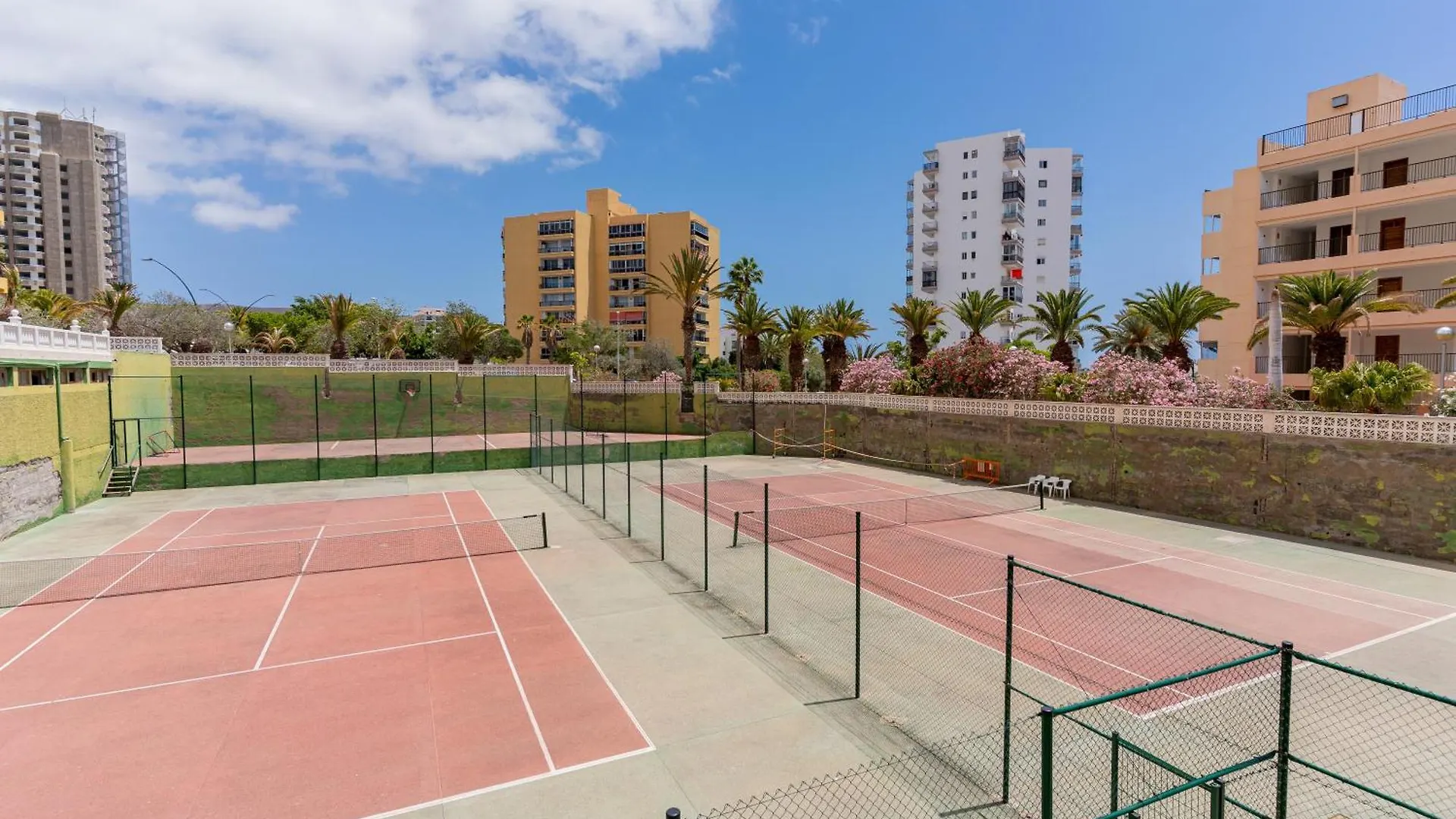 Bright Seaside Apartment In Los Cristianos - Achacay Испания