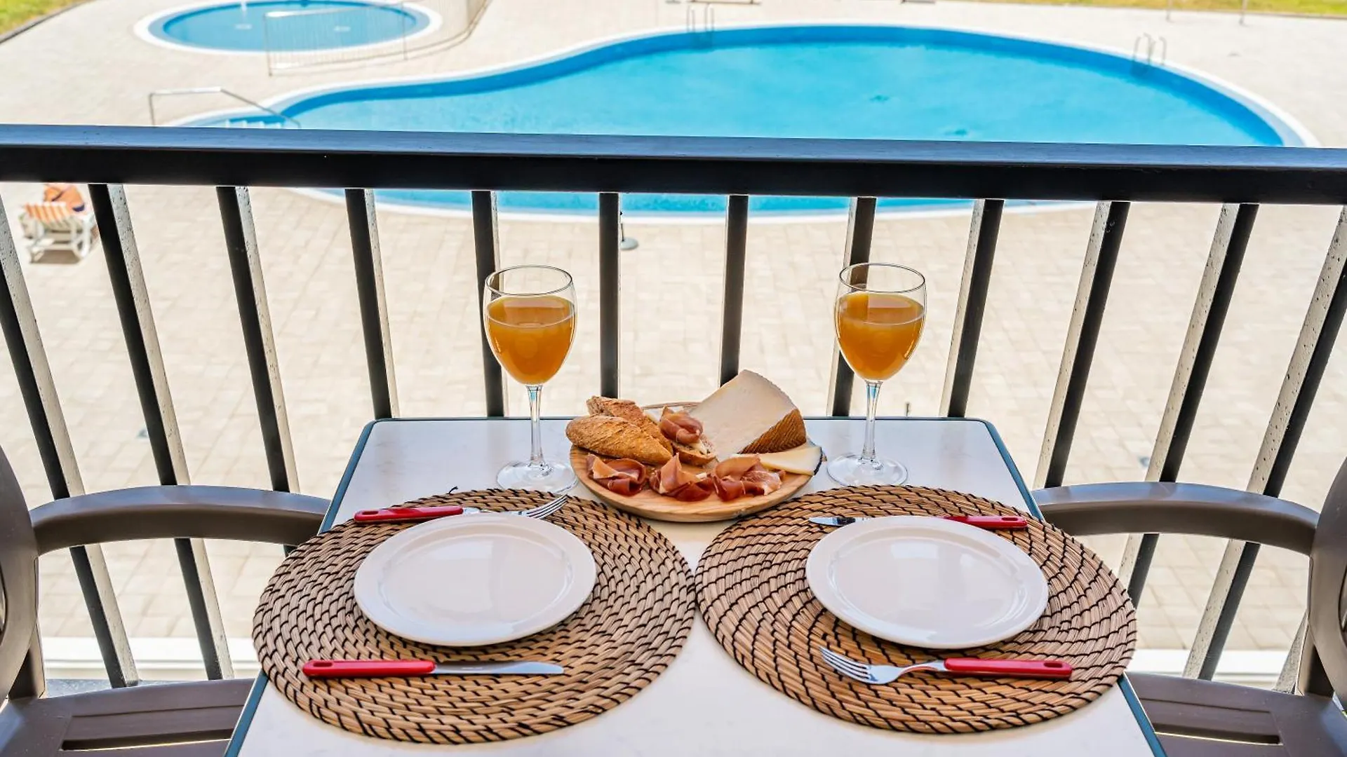 Bright Seaside Apartment In Los Cristianos - Achacay