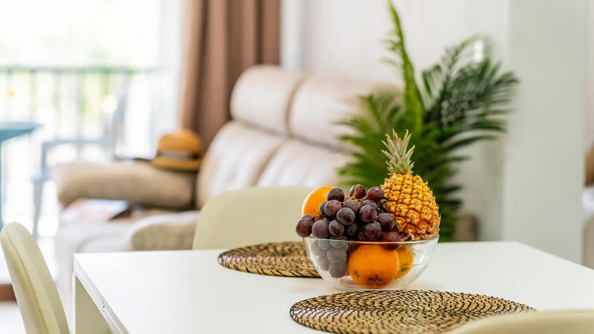 Bright Seaside Apartment In Los Cristianos - Achacay