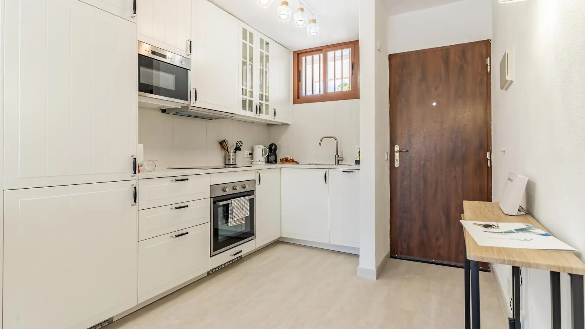 Bright Seaside Apartment In Los Cristianos - Achacay 0*, Los Cristianos (Tenerife)